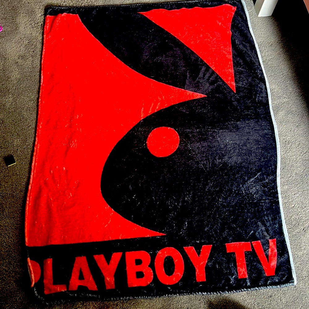 Brand new blanket just out of the package because it wasn’t the size I wanted